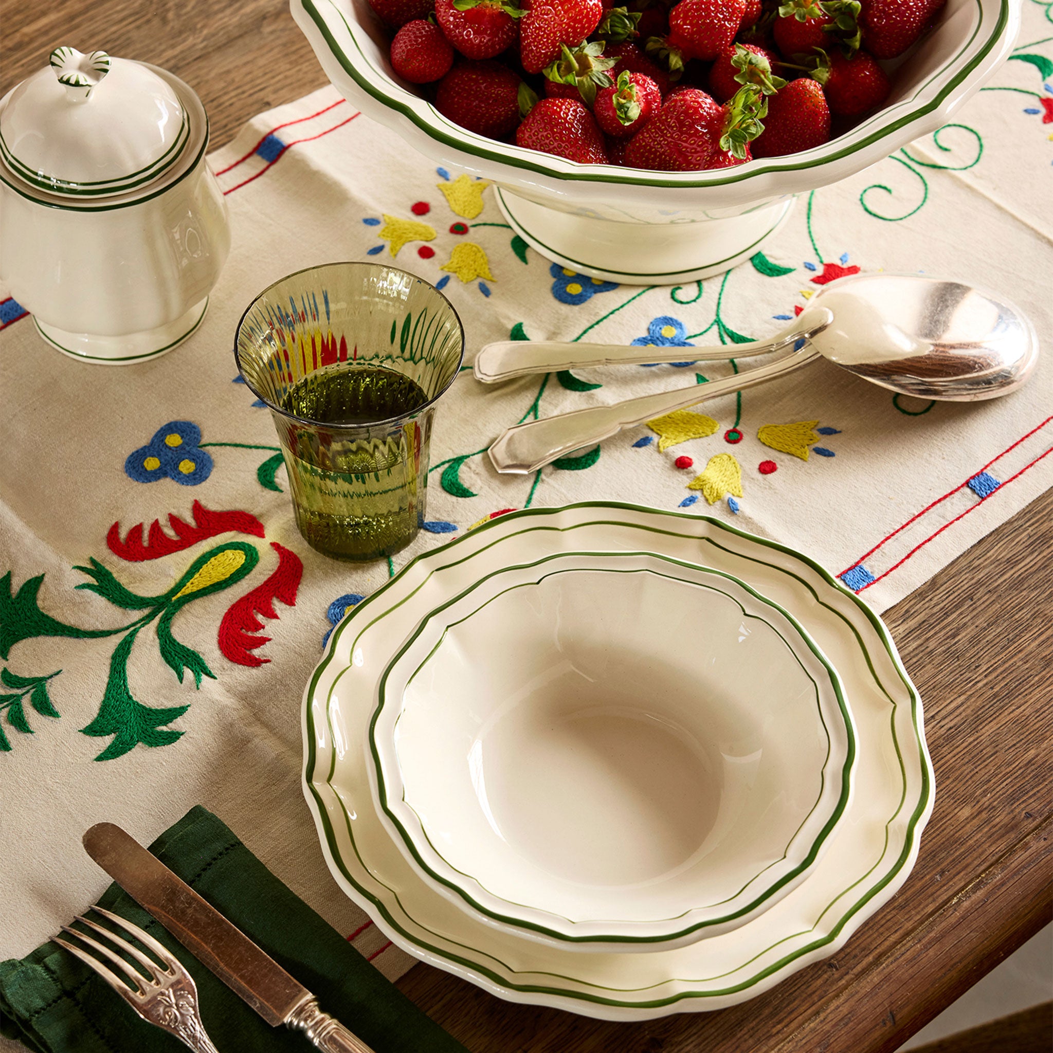 GIEN（ジアン）　スクウェアプレート　プロヴァンス Square plate large - Provence – FAÏENCERIE DE GIEN - AMERICA